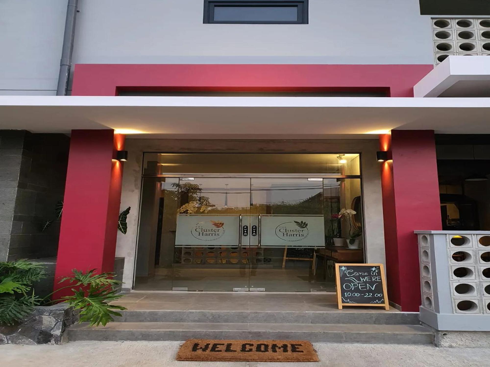 Bed and Breakfast The Cluster Harris Cimahi Экстерьер фото