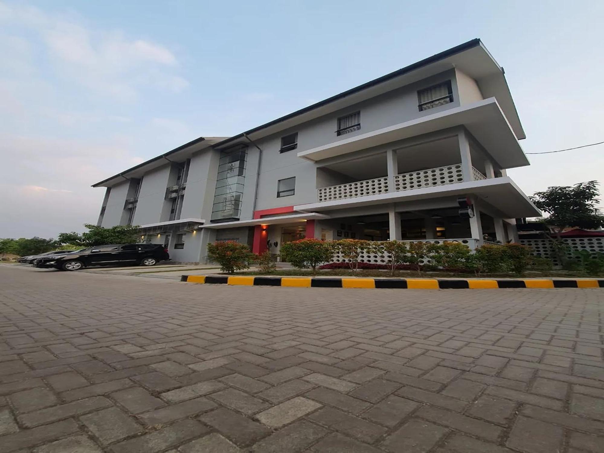 Bed and Breakfast The Cluster Harris Cimahi Экстерьер фото