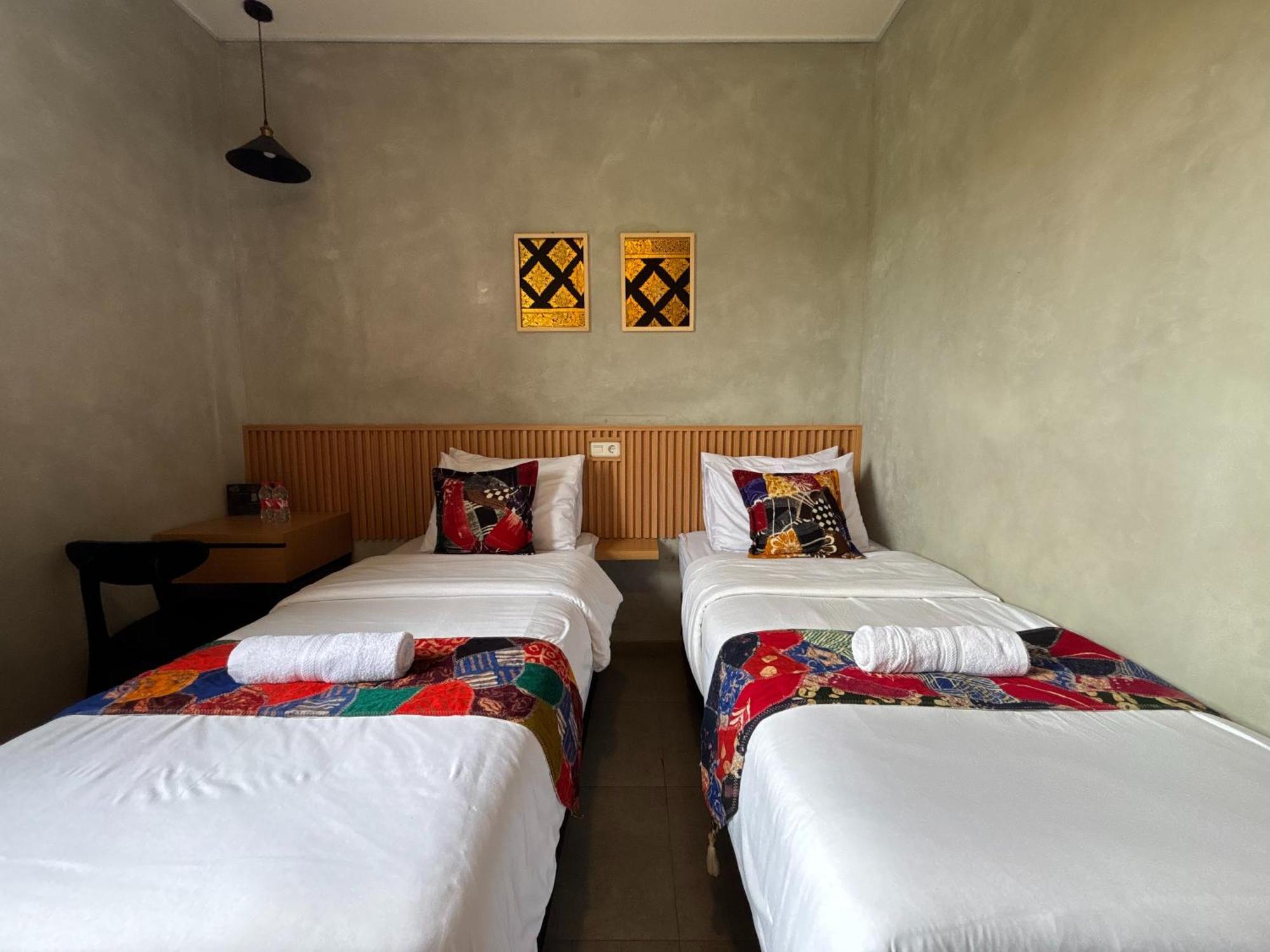 Bed and Breakfast The Cluster Harris Cimahi Экстерьер фото
